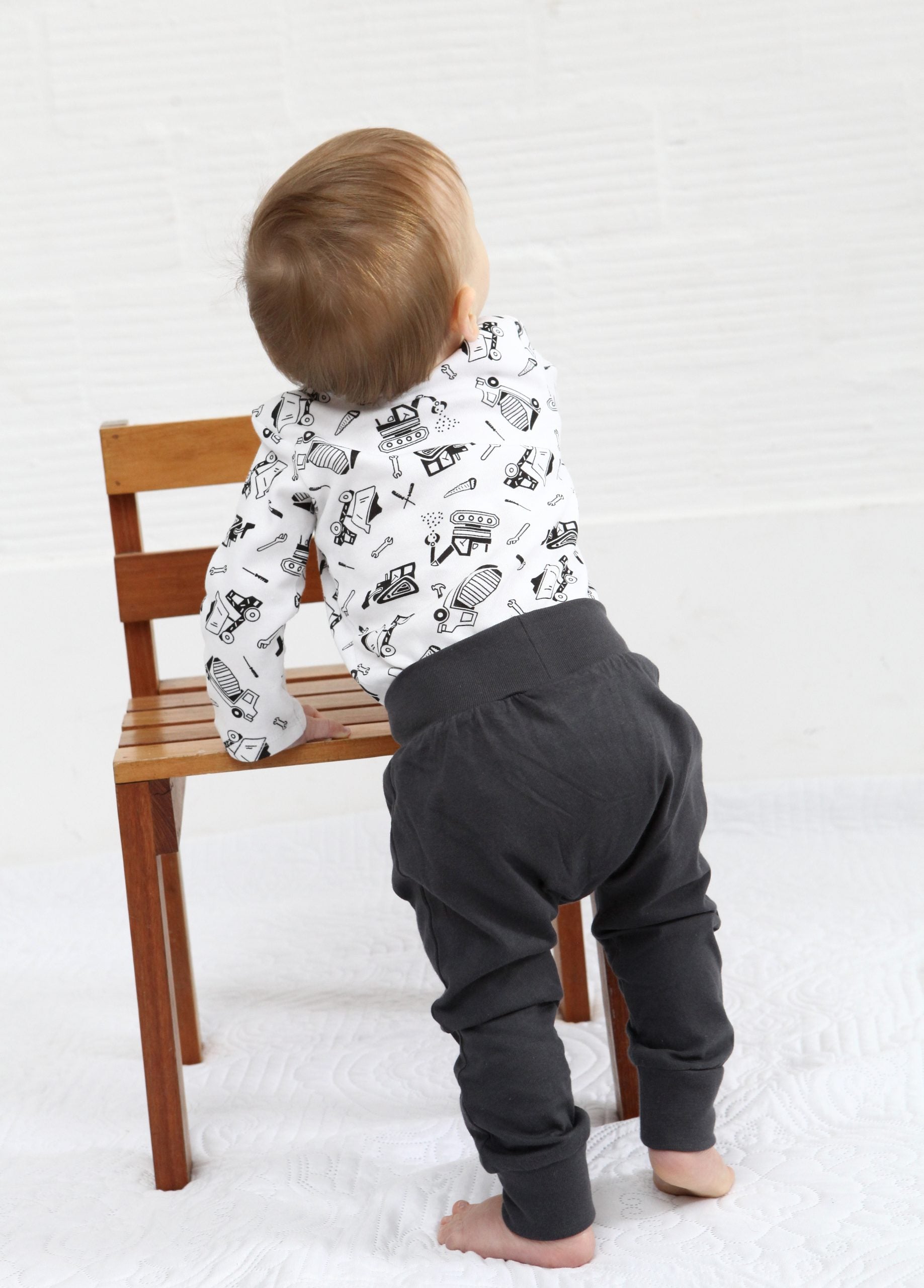 Navy earthmover harem pants